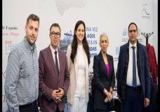 فرنسي يورط مسؤولين في تفويت عقار مشبوه بالحسيمة!